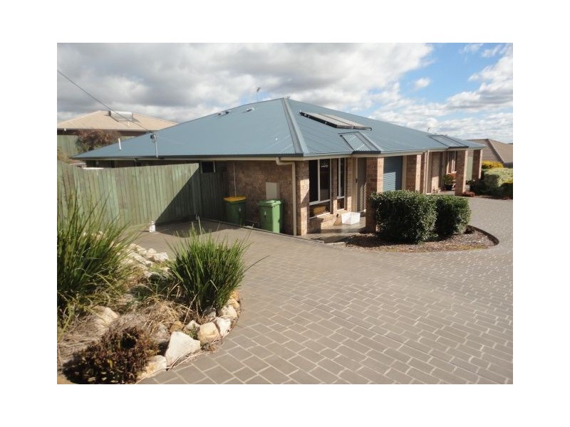 2/767 Greenwattle Street, Glenvale QLD 4350