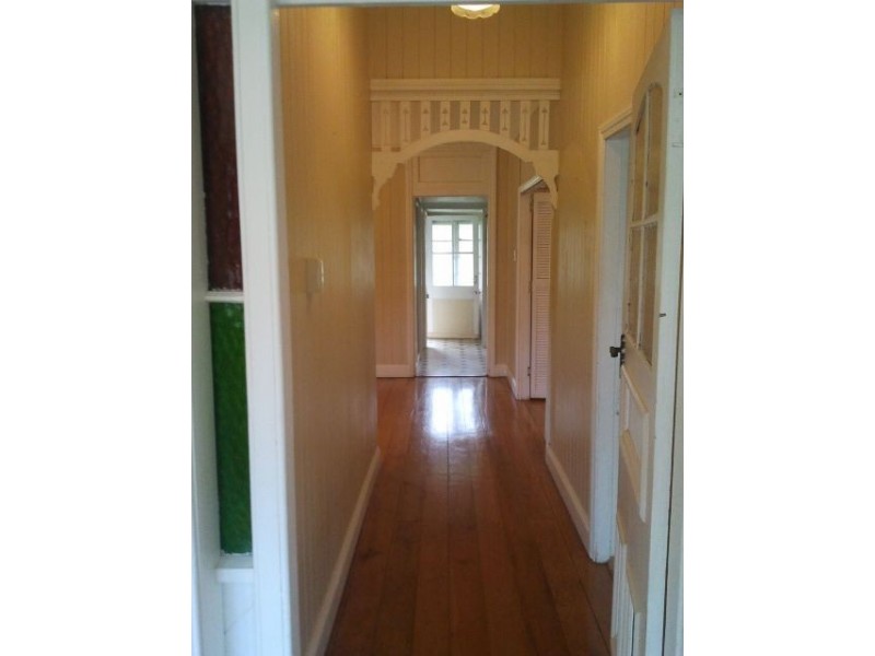 192 Russell Street, Newtown QLD 4350