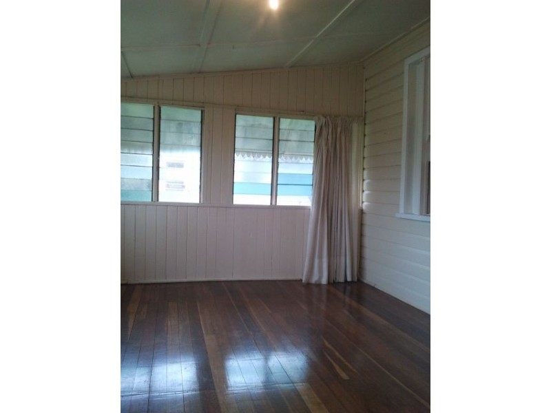 192 Russell Street, Newtown QLD 4350