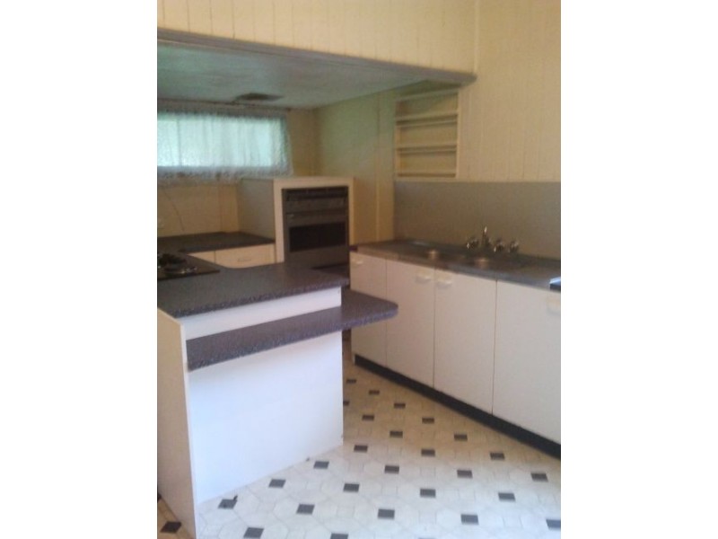 192 Russell Street, Newtown QLD 4350