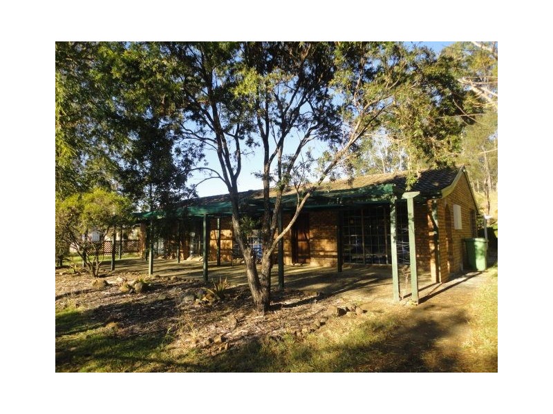 105 Koreelah Street, Upper Lockyer QLD 4352