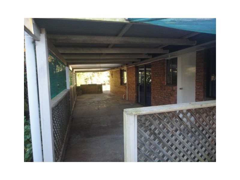 105 Koreelah Street, Upper Lockyer QLD 4352