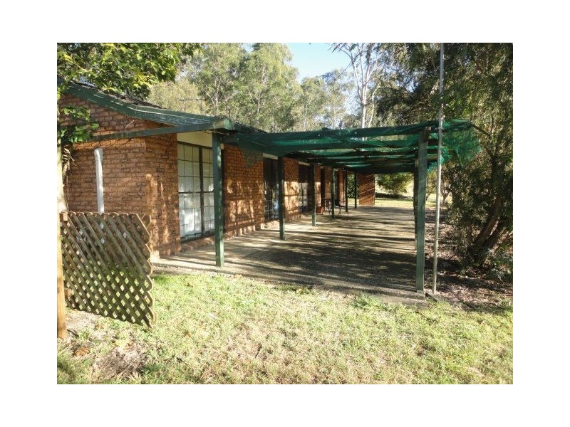 105 Koreelah Street, Upper Lockyer QLD 4352