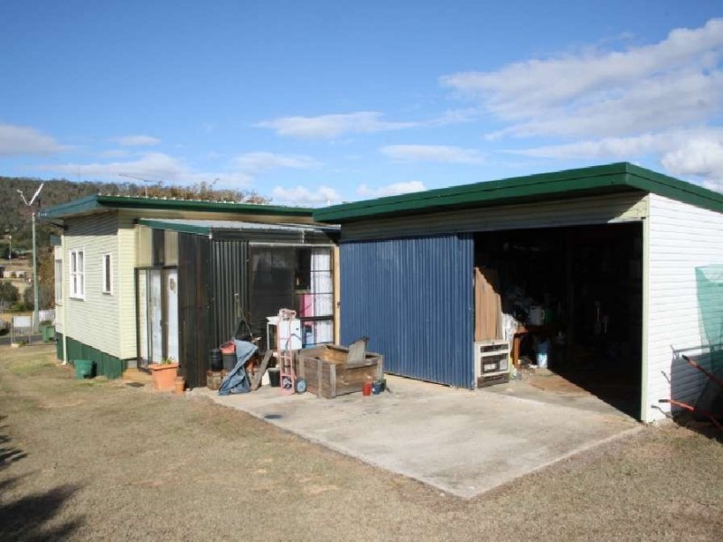 16 Elton Street, Greenmount QLD 4359