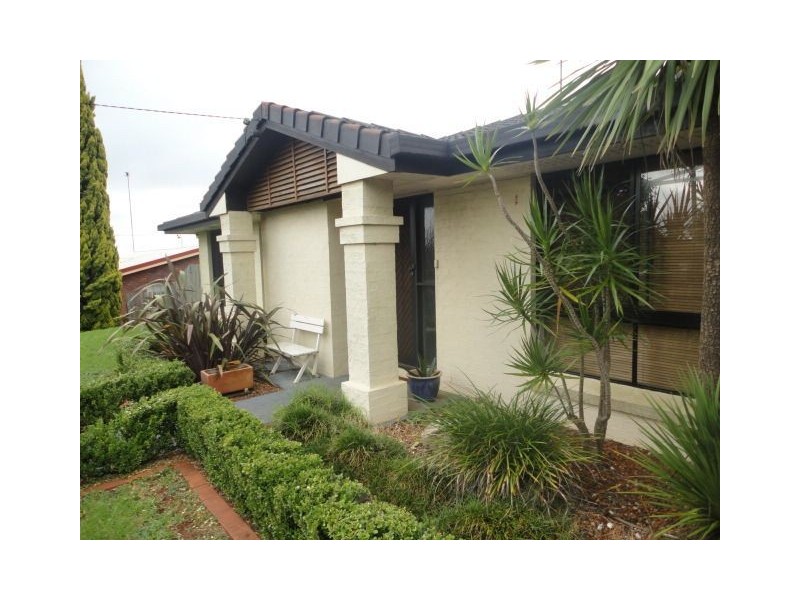 3 Croydon, Glenvale QLD 4350