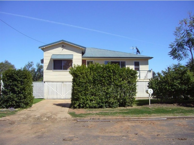 24 Cordelia Street, Surat QLD 4417