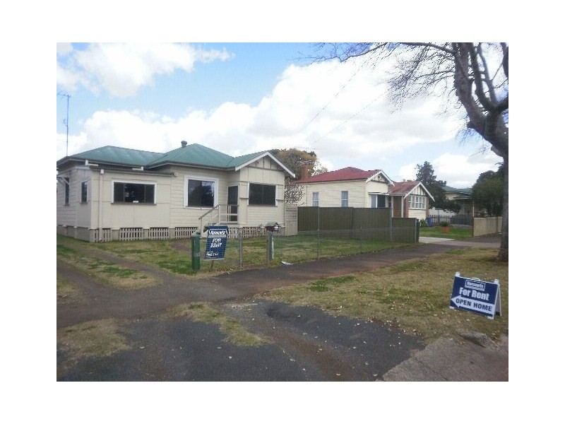 66 Taylor Street, Newtown QLD 4350