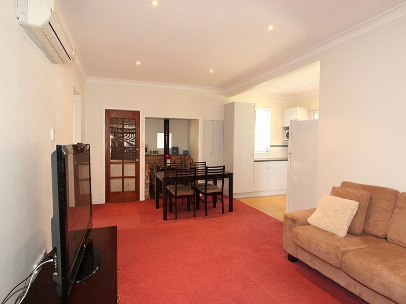 24 Ruthven Street, North Toowoomba QLD 4350