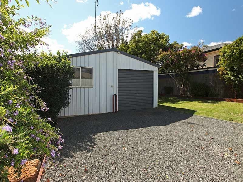 24 Ruthven Street, North Toowoomba QLD 4350