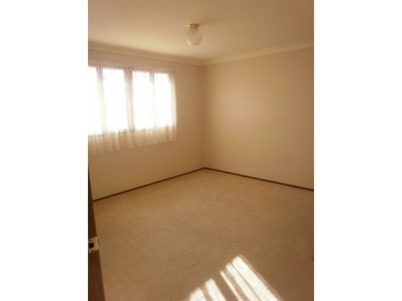 2/4 Creek Street, East Toowoomba QLD 4350