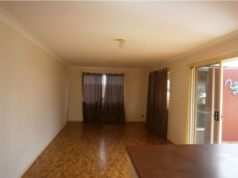 8 Monash Lane, Newtown QLD 4350