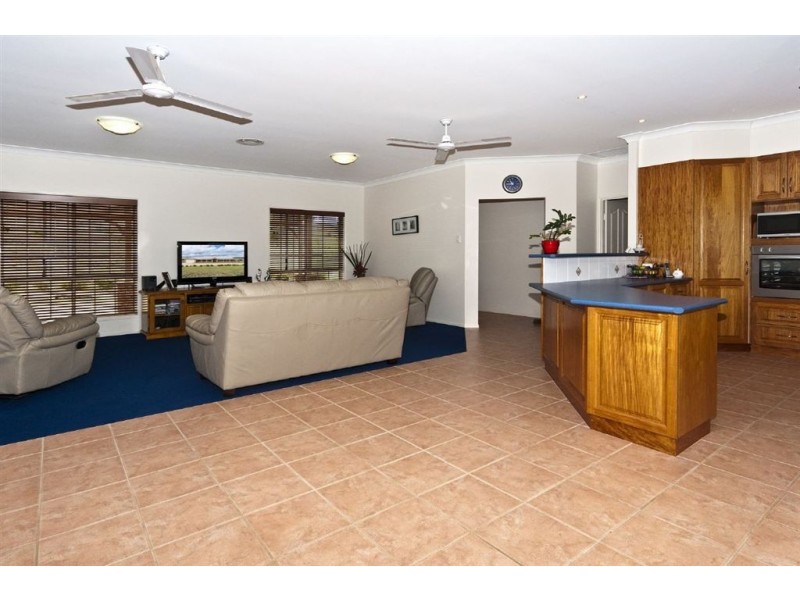 39 Erbacher Road, Hodgson Vale QLD 4352