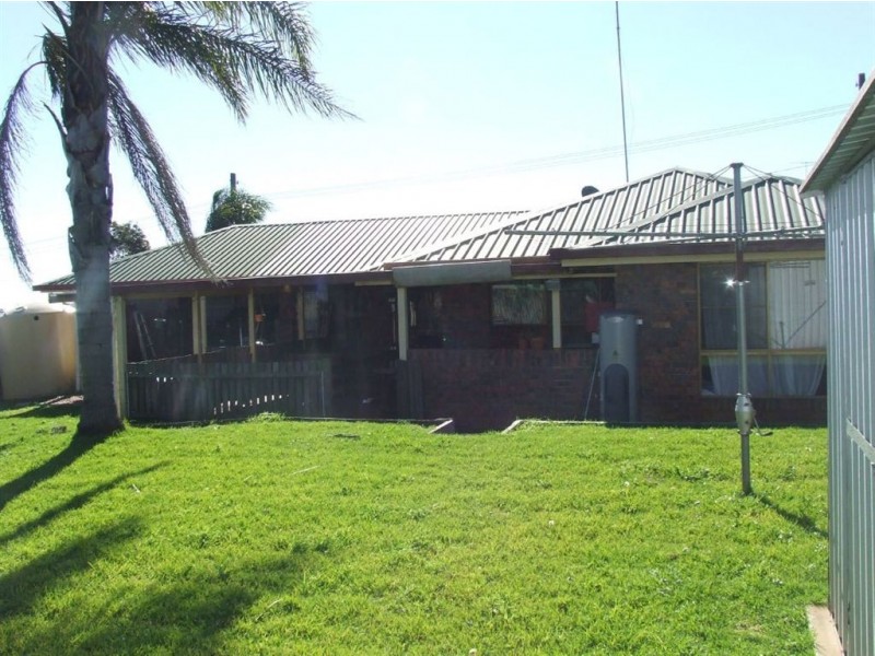 28 Banksia Street, Newtown QLD 4350