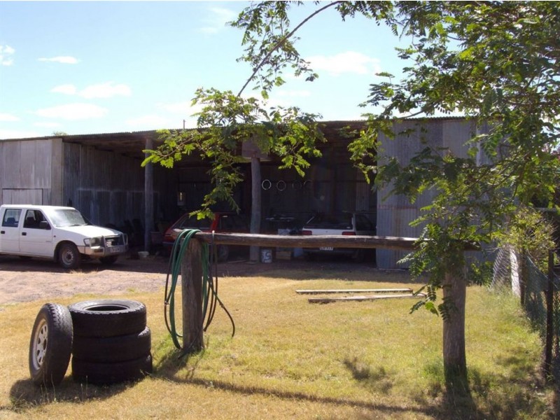 6 Crystal Creek Road, Dalby QLD 4405
