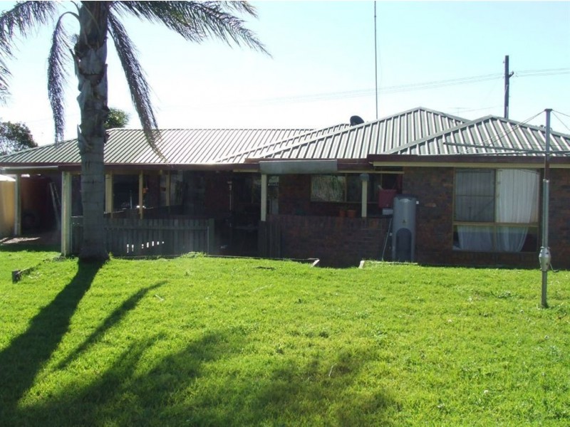 28 Banksia Street, Newtown QLD 4350