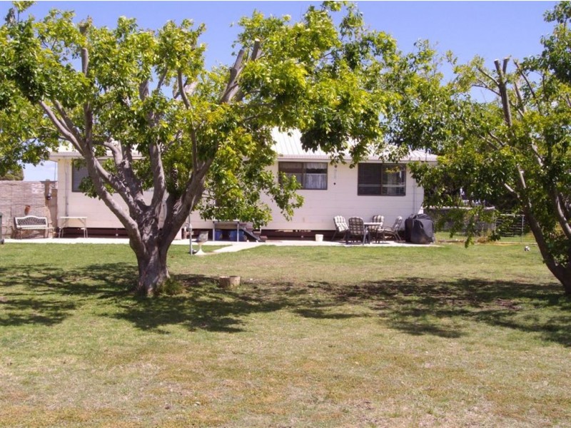 96 Clark Street, Clifton QLD 4361