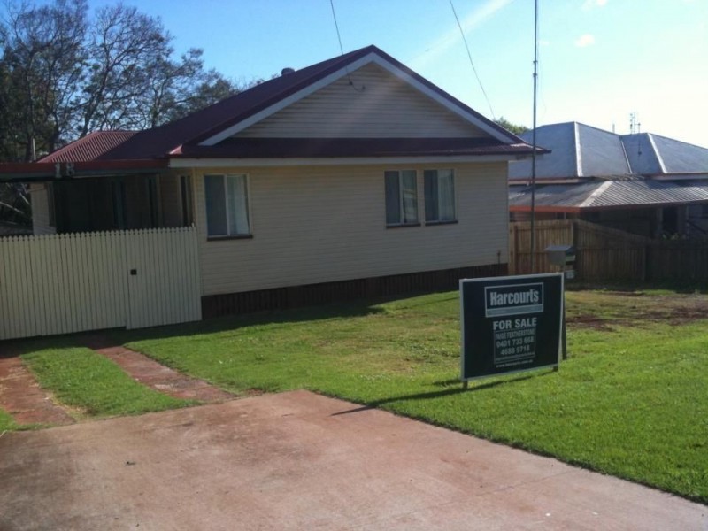 18 Kelly Street, Harlaxton QLD 4350