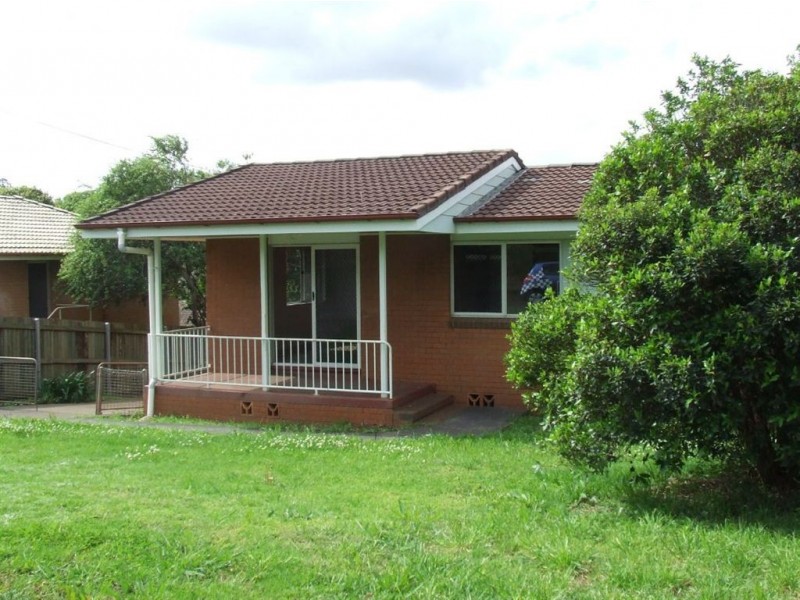 17 Chopin Street, Rockville QLD 4350