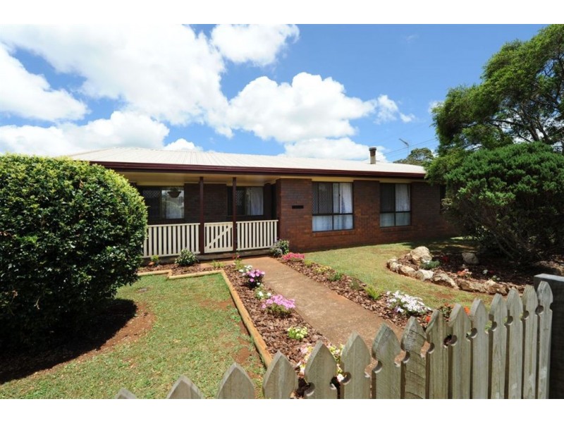 46 Tomkinson Street, Wilsonton QLD 4350
