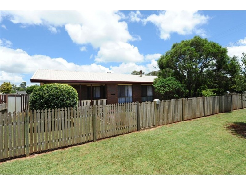 46 Tomkinson Street, Wilsonton QLD 4350
