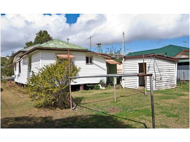 21 Dalby Street, Jandowae QLD 4410