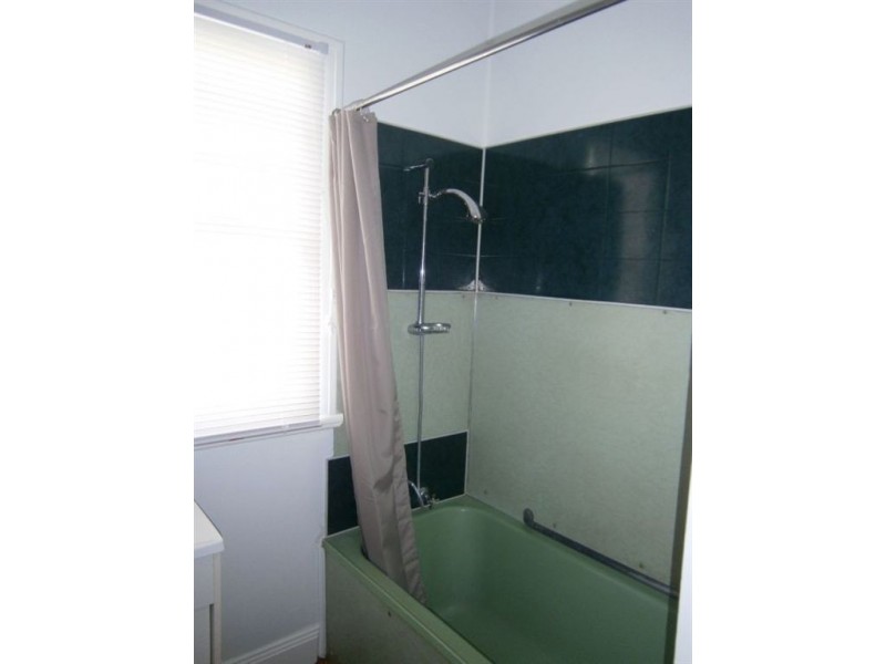 236 Geddes Street, Centenary Heights QLD 4350