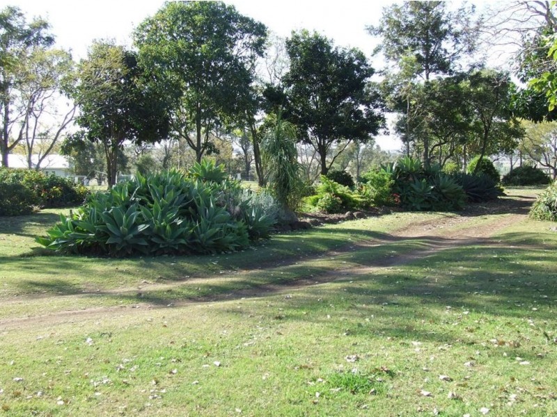 1200ac – 4 Titles, Southbrook QLD 4363