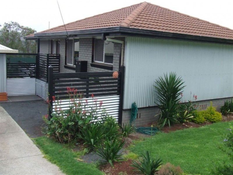 13 Charter Crescent, Rockville QLD 4350