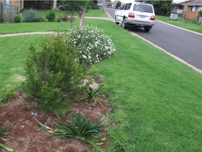 13 Charter Crescent, Rockville QLD 4350