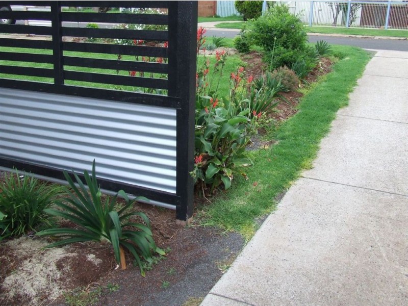 13 Charter Crescent, Rockville QLD 4350