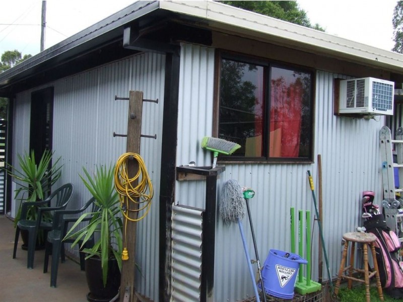 13 Charter Crescent, Rockville QLD 4350