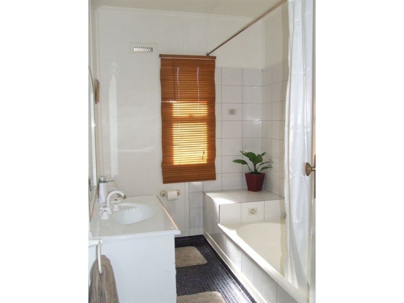 21 Kelly Street, Harlaxton QLD 4350