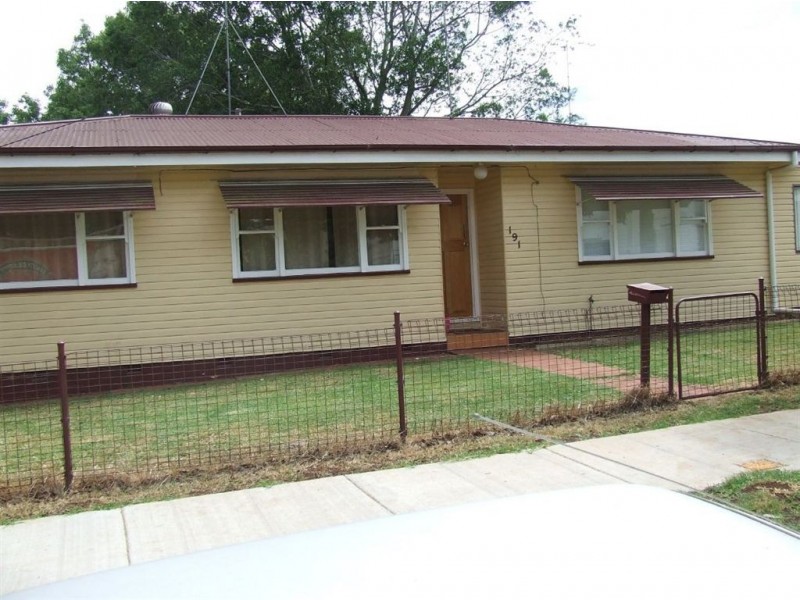 191 Stephen Street, Harristown QLD 4350