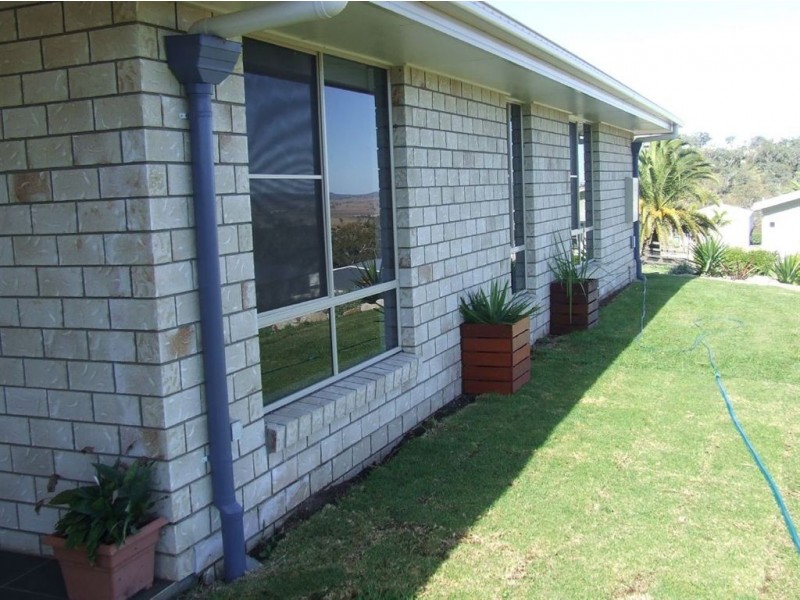 27 Thyme Court, Preston QLD 4352