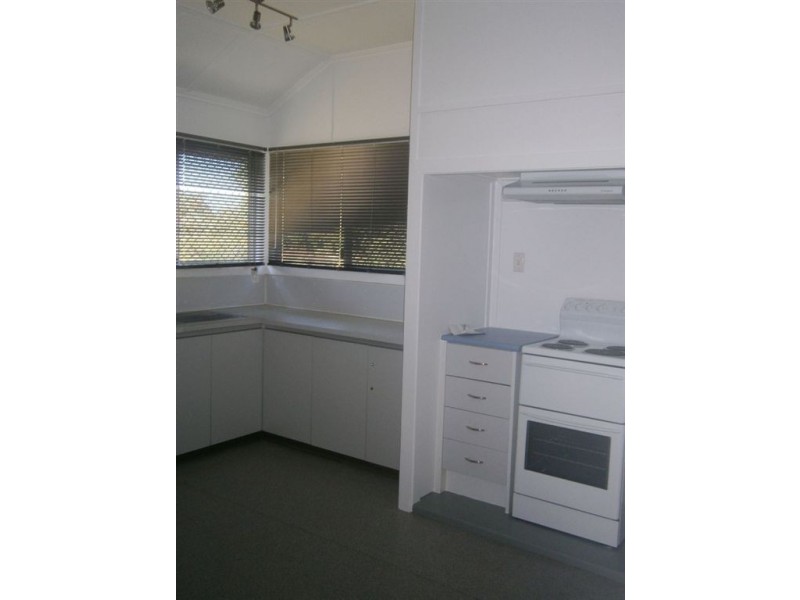 19 Peel Street, South Toowoomba QLD 4350