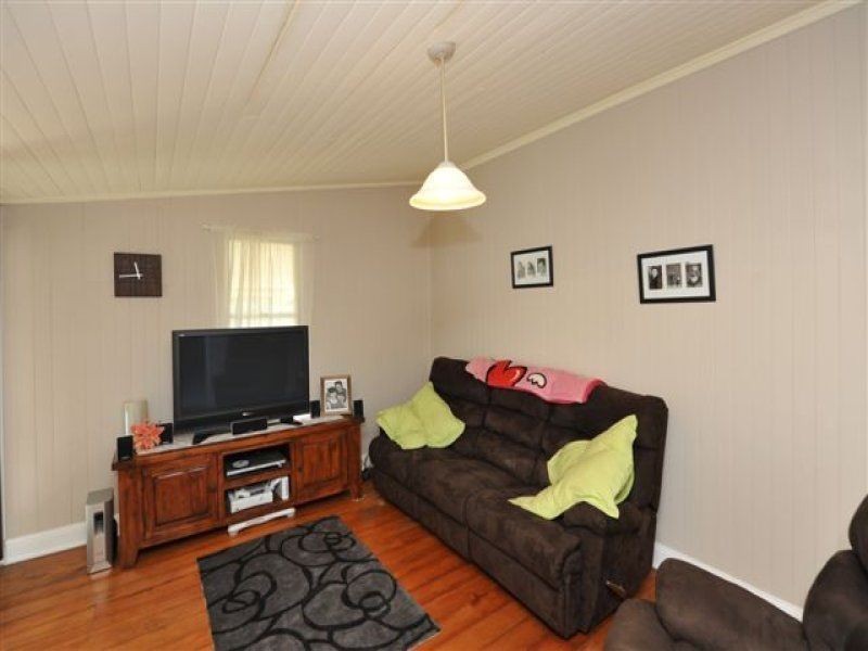 49 Priest Street, Rockville QLD 4350
