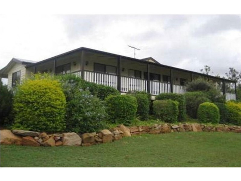 6 May Court, Withcott QLD 4352