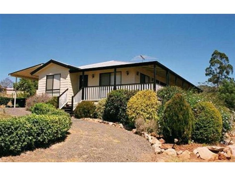 6 May Court, Withcott QLD 4352