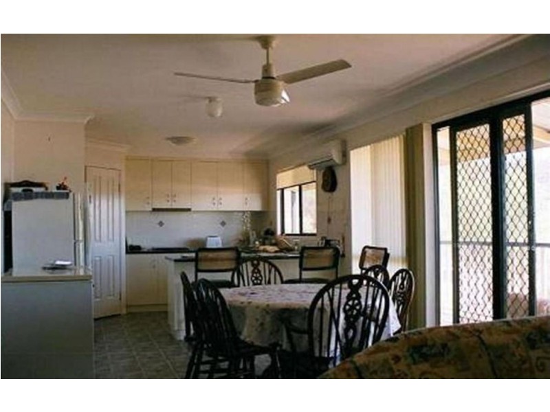 6 May Court, Withcott QLD 4352