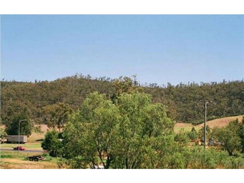 6 May Court, Withcott QLD 4352