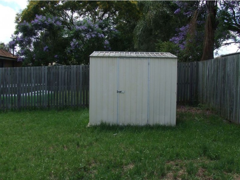 8 Kenora Court, Rockville QLD 4350