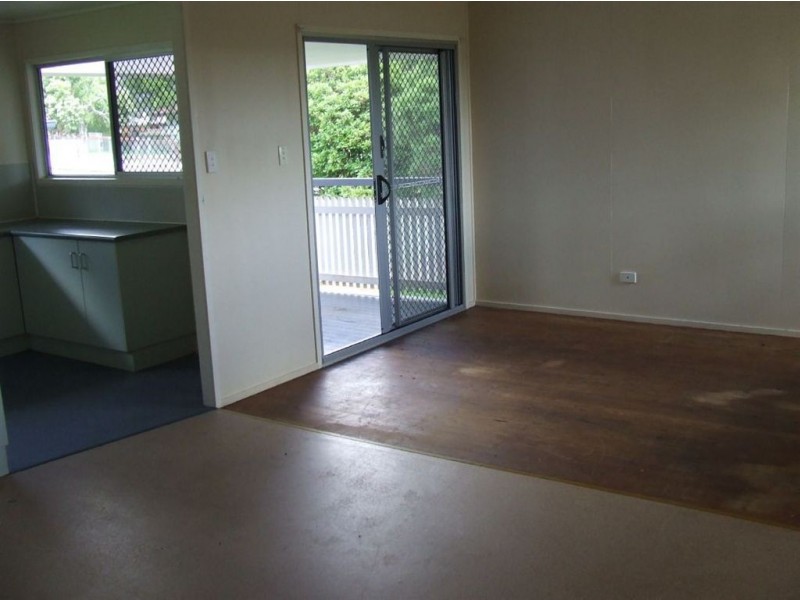 8 Kenora Court, Rockville QLD 4350