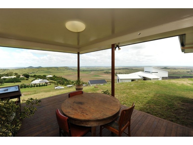 4 West View Court, Glencoe QLD 4352