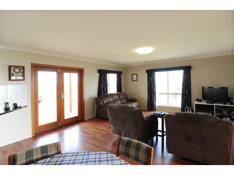 4 West View Court, Glencoe QLD 4352