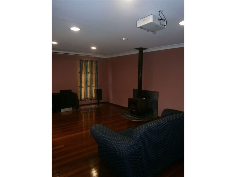 26 Murphys Creek Road, Blue Mountain Heights QLD 4350