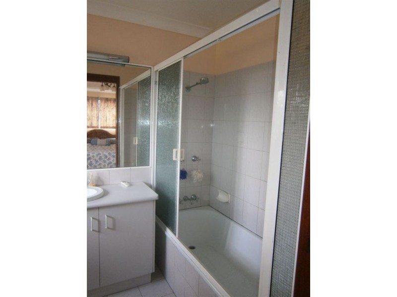 26 Murphys Creek Road, Blue Mountain Heights QLD 4350