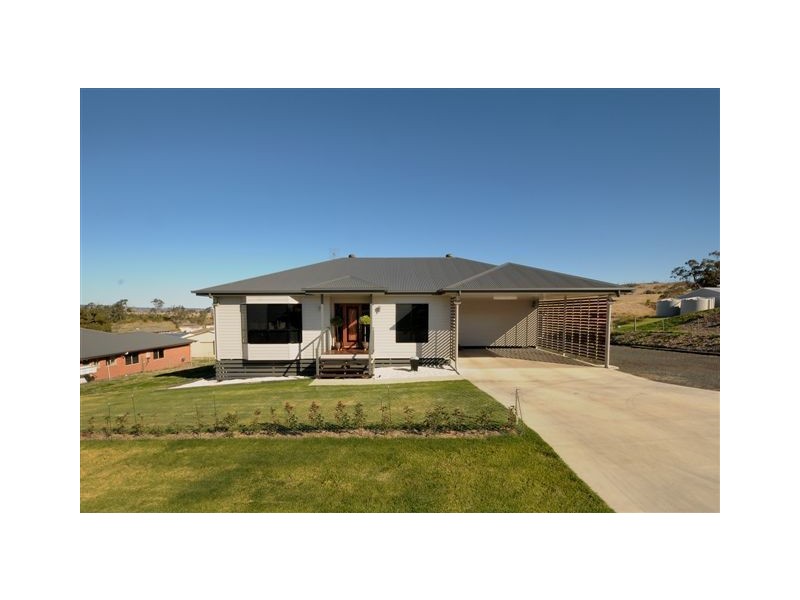 9 Kingston Road, Hodgson Vale QLD 4352