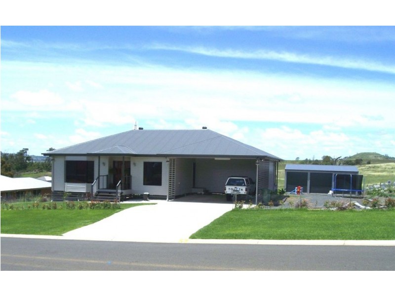 9 Kingston Road, Hodgson Vale QLD 4352