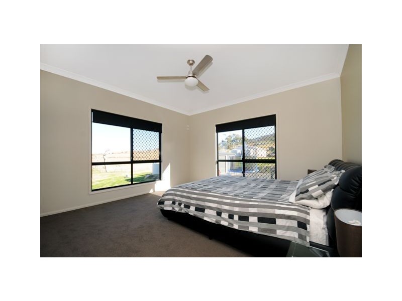 9 Kingston Road, Hodgson Vale QLD 4352