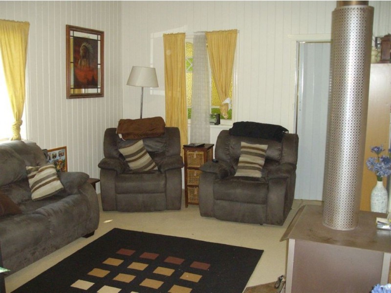 140 Goombungee Road, Toowoomba QLD 4350